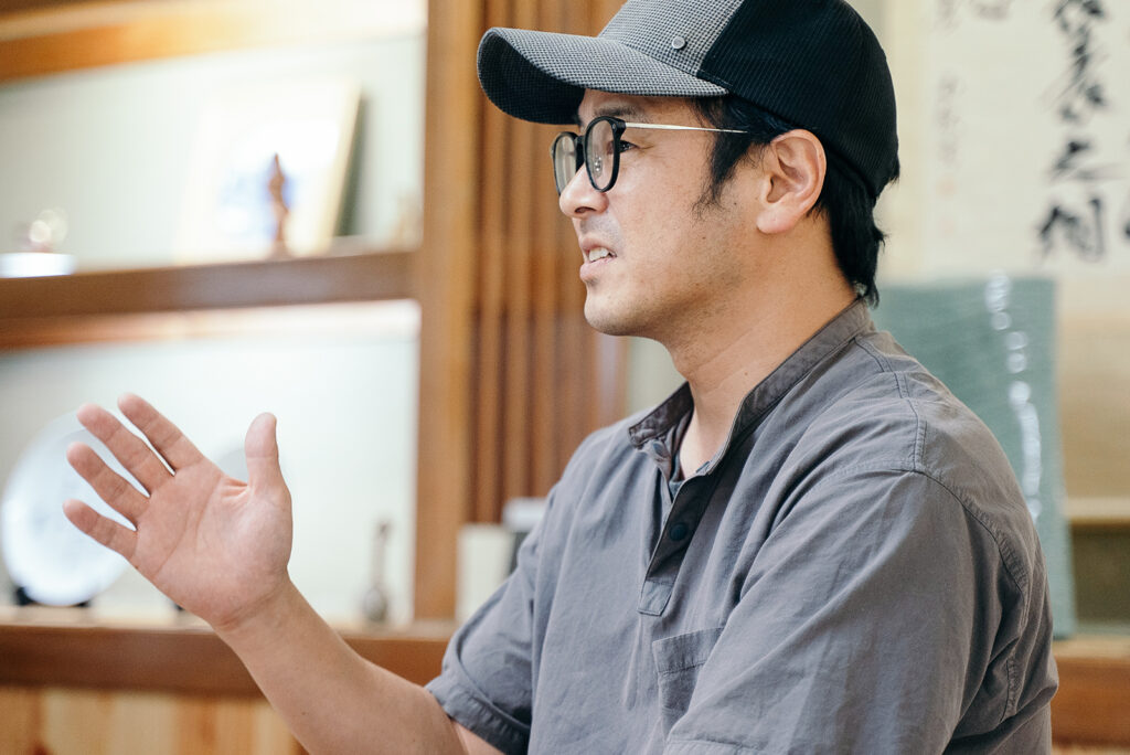 鍋島虎仙窯三代目・川副 虎隆